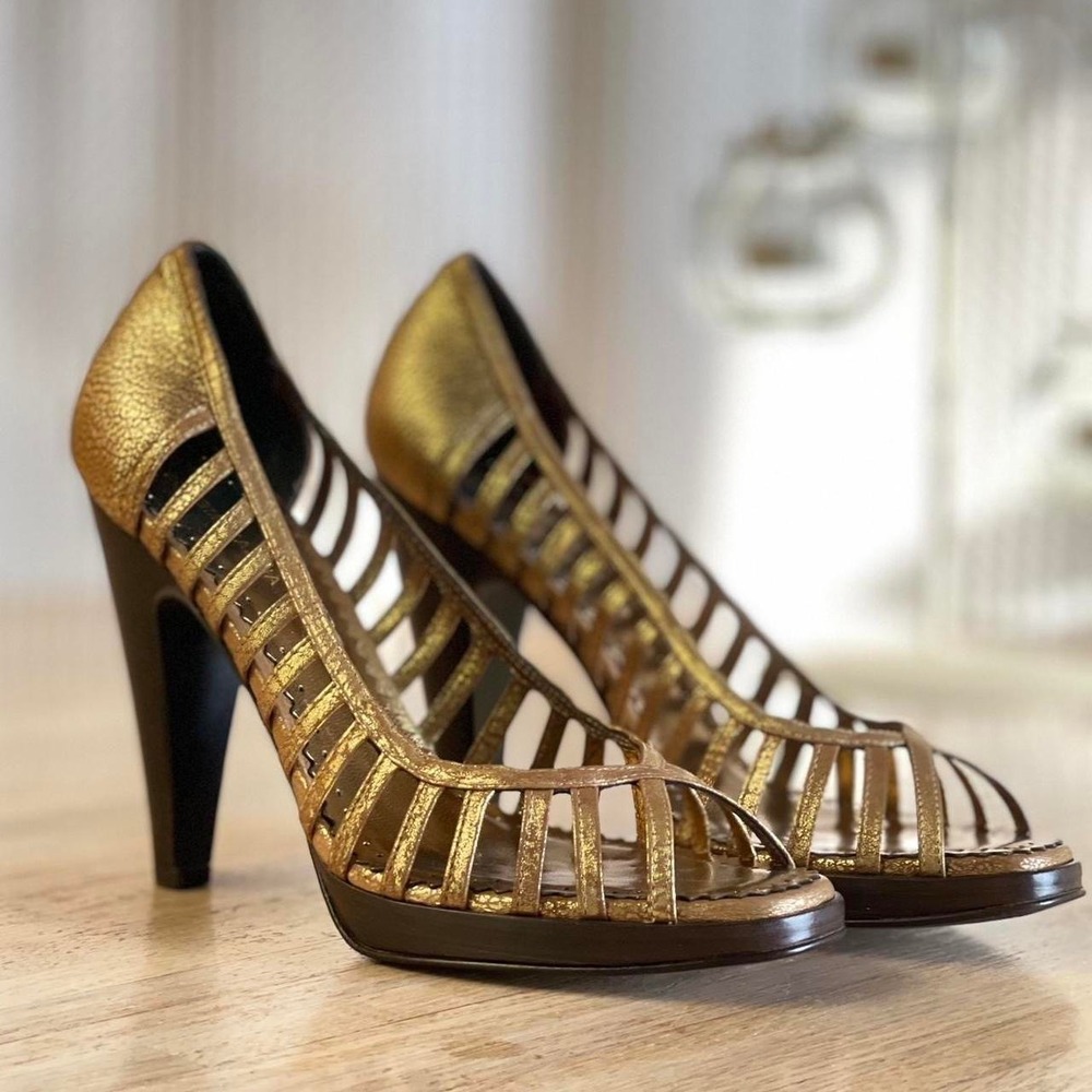 NIB Vintage Y2K BCBGMaxAzria Gold Leather Cage Heeled Sandals Open Toe‎ Size 9